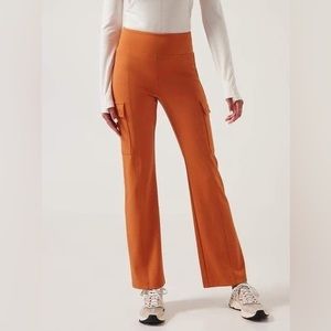 ATHLETA DELANCEY STRAIGHT CARGO PANT.